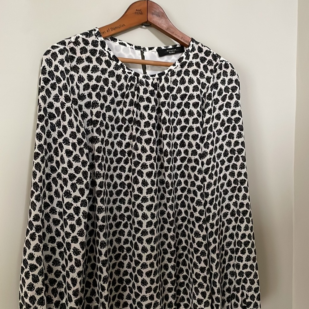 Max Mara/ Weekend %100 Silk Long Sleeve Blouse - Picture 2 of 7